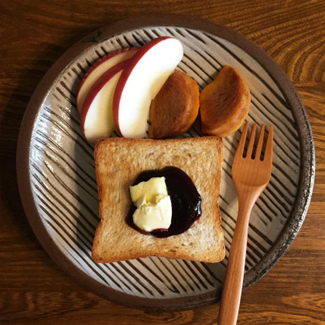 よいことパンとひとり朝ごはん