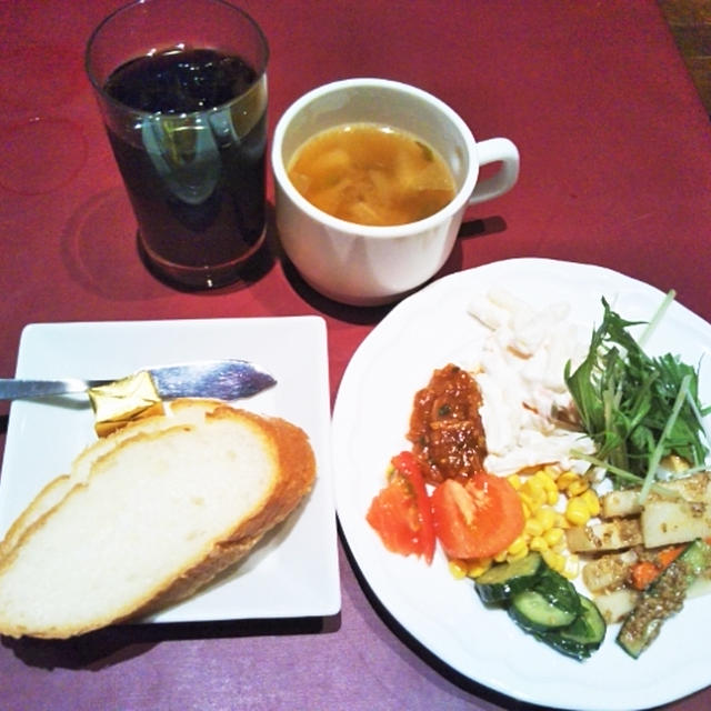 ランチ☆フリードリンクでまったり〜VentunoTokyo