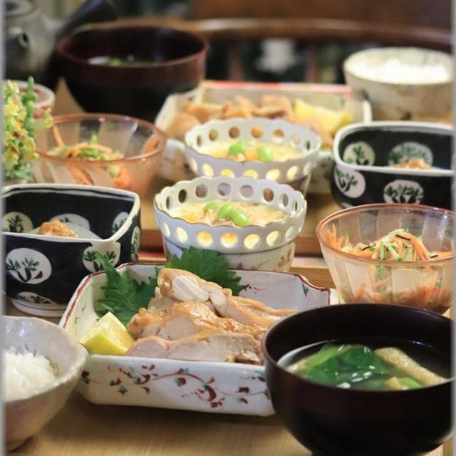 【レシピ・リンク】自分のお誕生日はレンチン鶏もも肉の照り焼き。と　献立。と　４つを3人で分けるケーキ。
