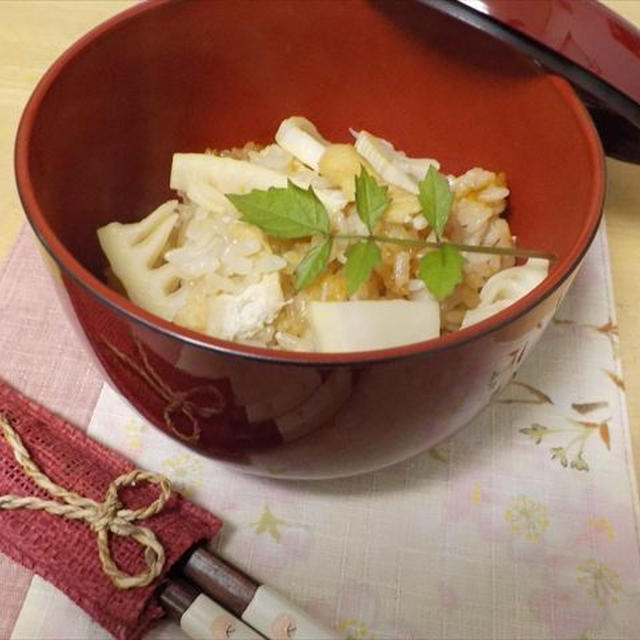 筍ご飯リメイク・味付けと木の芽を添えて・・・。