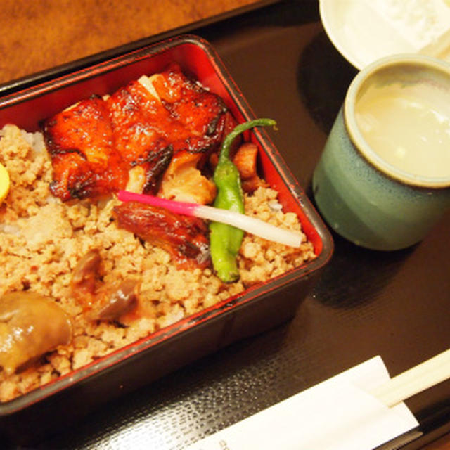 築地で朝ごはん