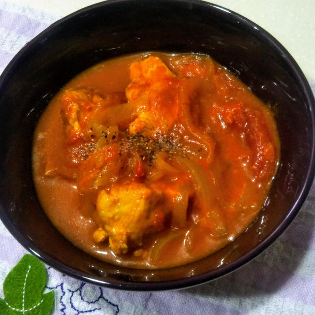 スパイス3種で作る　トマトたっぷりチキンカレー　