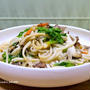 乾麺で作る「白だし和風うどん」＆「名古屋旅行で買った冷凍手羽先」