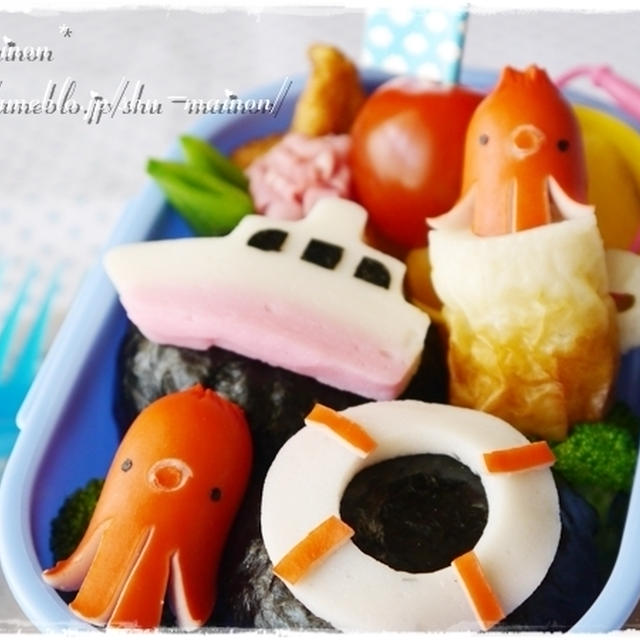 ＊型抜きde船と浮き輪＆ちくビールとタコさんのおにぎり弁当☆キャラ弁＊