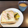 バタバタ と 朝ごはん
