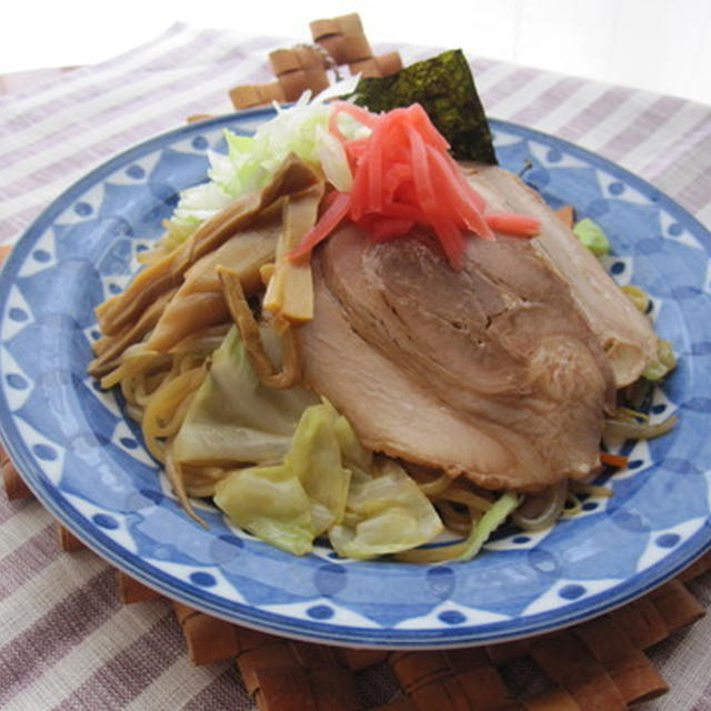 冷凍めんで簡単！焼きしょうゆラーメン