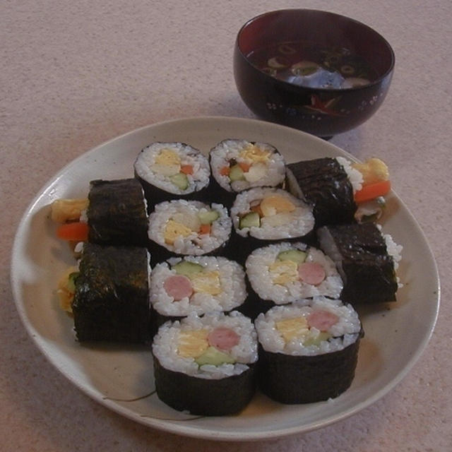 節分なので巻き寿司