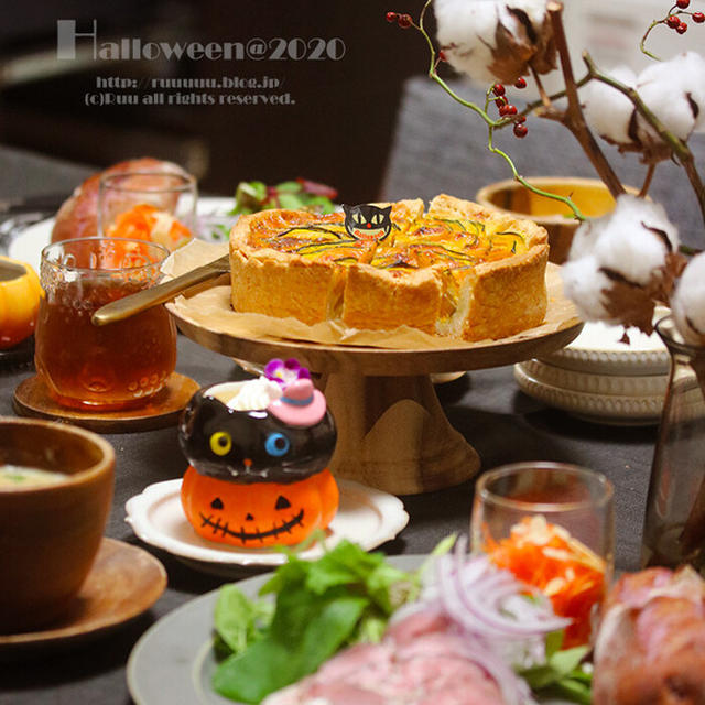 【献立】ハロウィンご飯＠2020。～今年はかぼちゃのチーズフォンデュキッシュとローストポークと紫いものバゲット！～