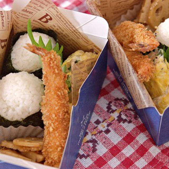 娘と一緒にいただくおにぎり弁当。
