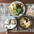 【朝ごはん】梅塩昆布枝豆おにぎり、れんこん三つ葉サラダ、お味噌汁と、あいみょん