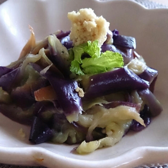 レンジで簡単♪綺麗色茄子のナムルと小山ロール。
