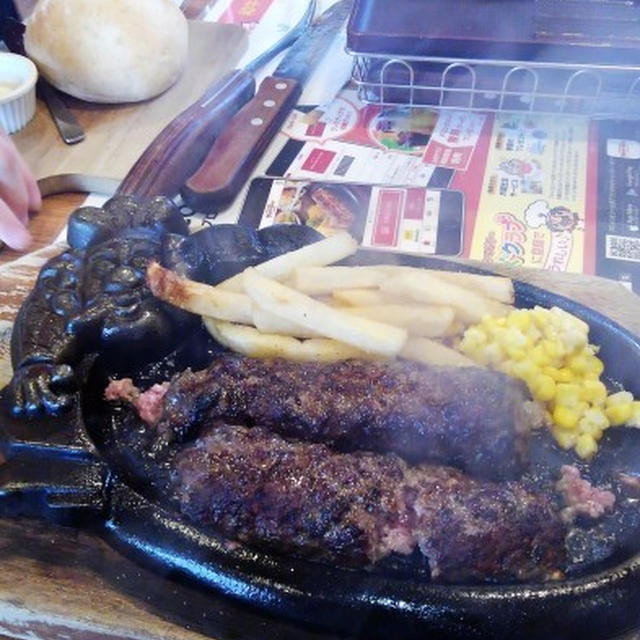 ■お外マスクランチ【ブロンコビリーでハンバーグランチ／利七そばで天ざるなど。】