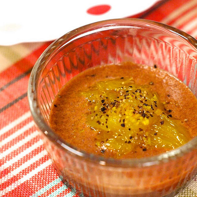 ブラックペッパーがきいてて美味しい！「濃厚チョコレートムース　オレンジコンフィチュール」の作り方