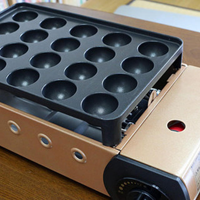 初めてイワタニのたこ焼き器「炎たこ」を使こうてみた