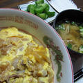 豚コマで卵とじ丼