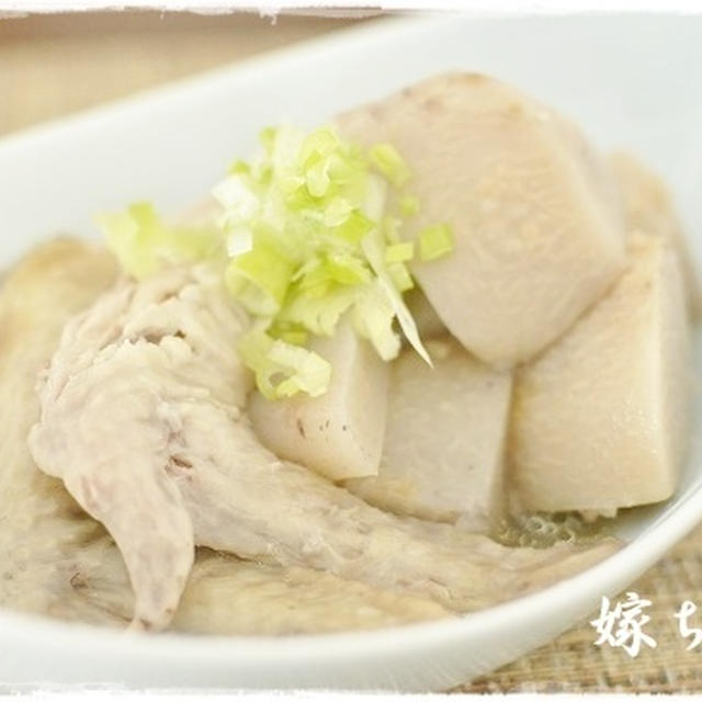 自家製赤根里芋の親芋を使って。鶏手羽元と里芋のおでん風煮こみ♪
