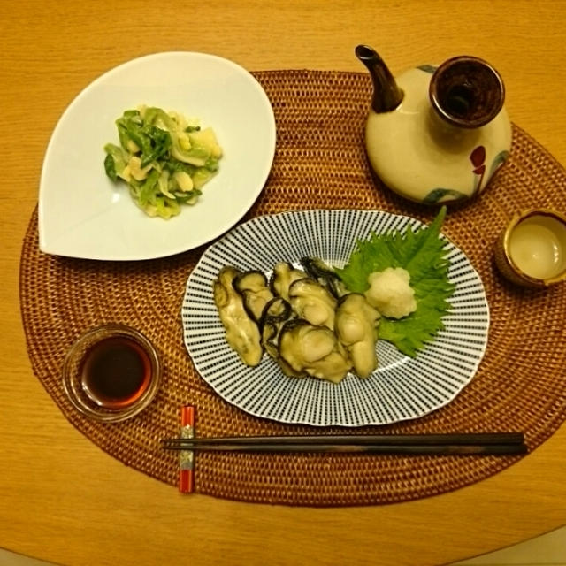 蒸し牡蠣とあさつきの白味噌酢和え。
