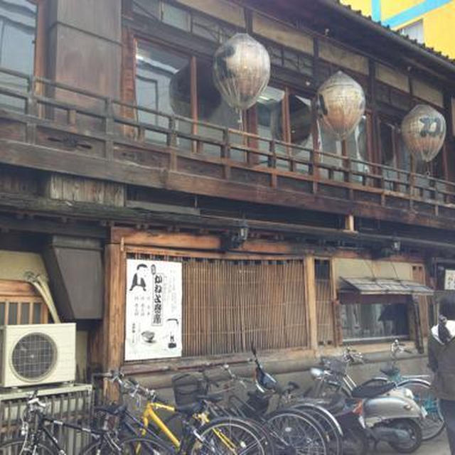 はみ出る勢い！丼から○○○が〜★京都グルメ ④ 新京極「かねよ」きんし丼