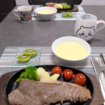 牛ステーキの献立。２か月半ぶりに滋賀県、夫の命日のお墓参り。義母の家のいろいろ。