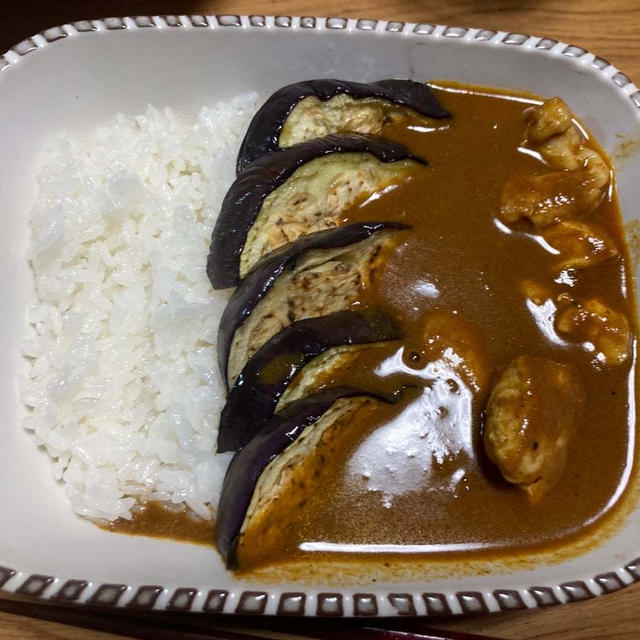 ハウススパイスカレーベースでなすカレー