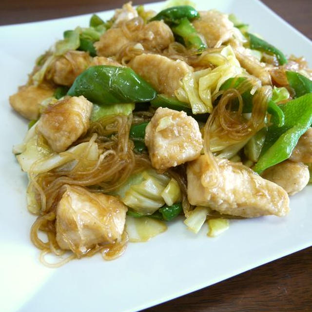 【簡単レシピ】鶏むね肉と春雨のオイスター野菜炒め♪