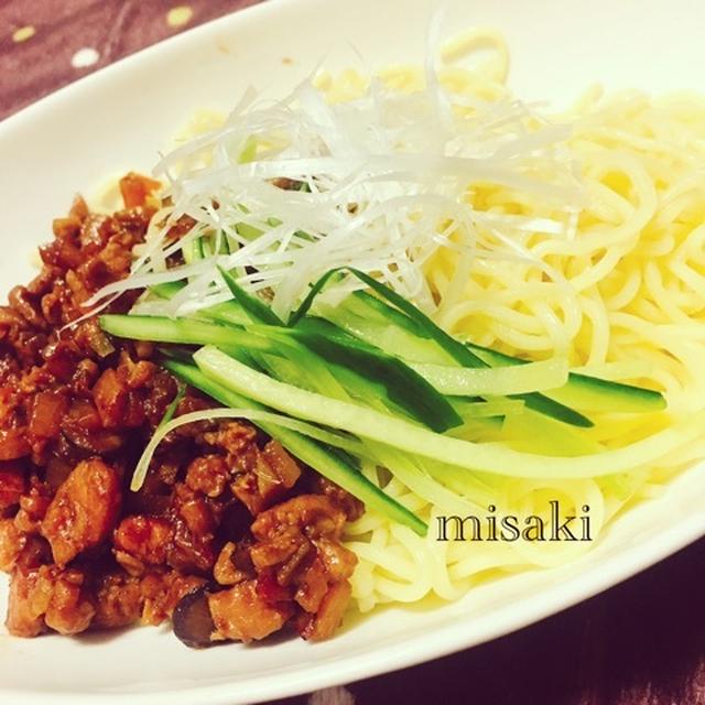 焼きそばの麺で、簡単ジャージャー麺