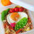 ２月１０日　月曜日　エスニック風味焼きうどんの目玉焼きのせ