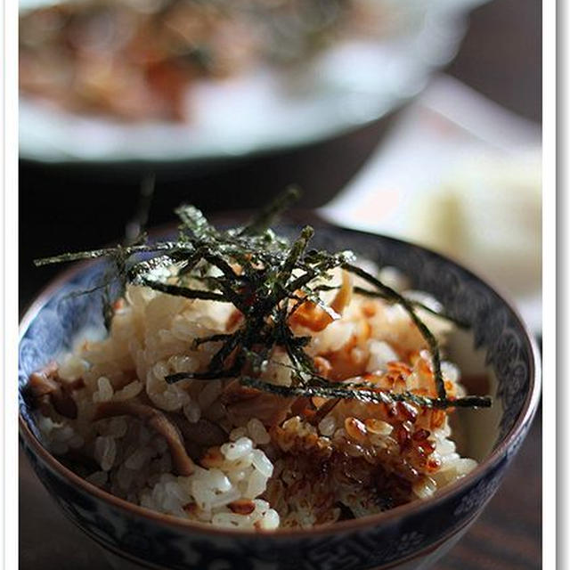舞茸ごはんとイカしそ天のお昼ごはん