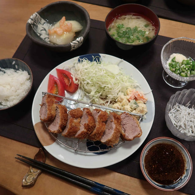 ヘレカツの晩ご飯と　わっぱ弁当と　ラティビダ（メキシカンハット）の花♪