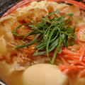 インスタントラーメンの山を崩すのに一役買った豚バラ薄切り肉の煮つけと豚玉沖縄そば。