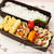 鶏そぼろオムレツとミニトマりぼんちゃん弁当