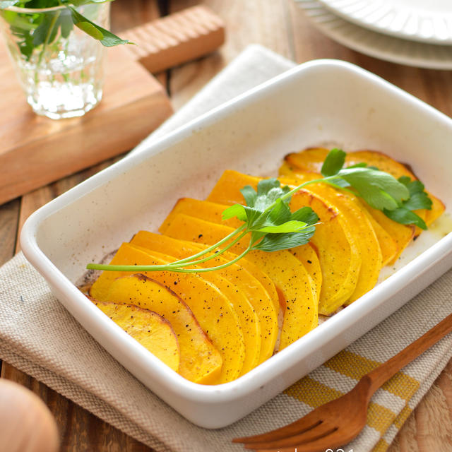 バターナッツかぼちゃのオーブン焼き。甘い！耐熱皿で焼くだけ簡単♪【農家のレシピ帳】
