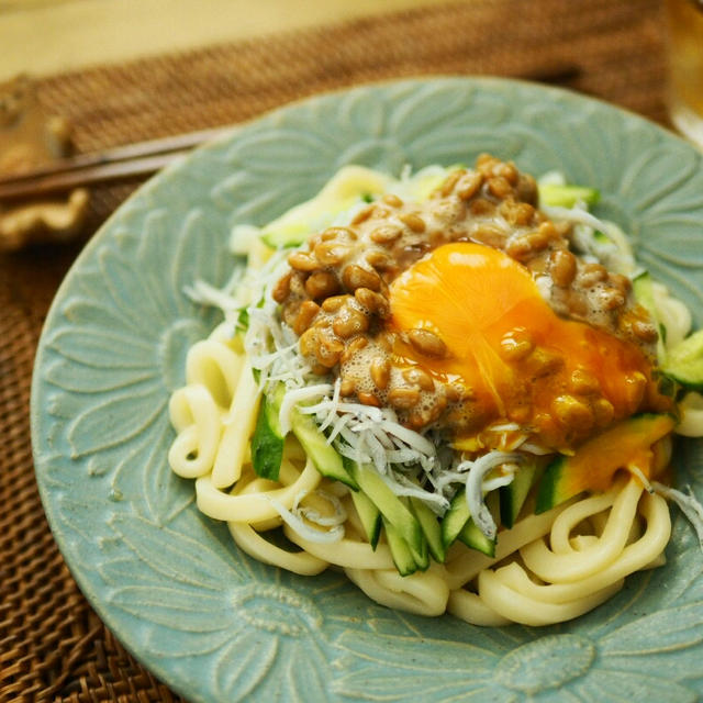 レンジで麺上手！スタミナ納豆うどん