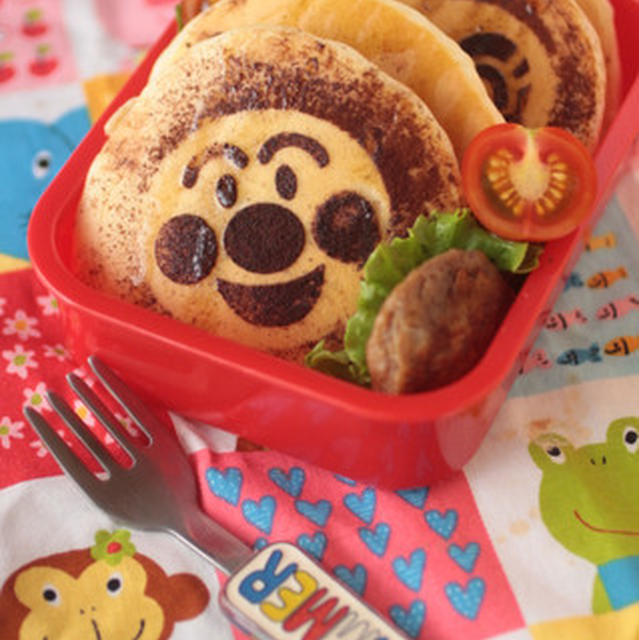 アンパンマンﾎｯﾄｹｰｷのおべんと