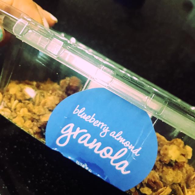 WHOLE  FOODS  クイーン店へ