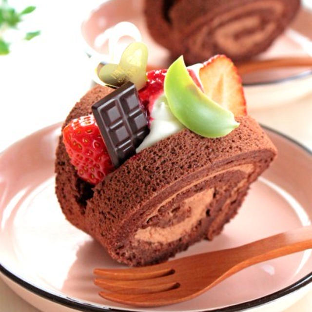 ショコラとベリーのロールケーキサンド
