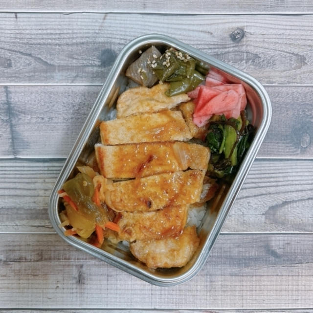 12/16～12/20のお弁当（豚肉のはちみつ生姜焼き、青梗菜と豚肉のオイスターソース炒め、鶏ひき肉と大豆のケチャップ炒め、明太じゃがフライとから揚げ海苔弁当、ウインナー野菜炒め）