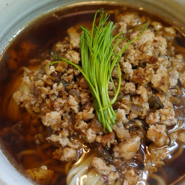 自宅で作る簡単味変で旨い、ひき肉醤油ラーメン