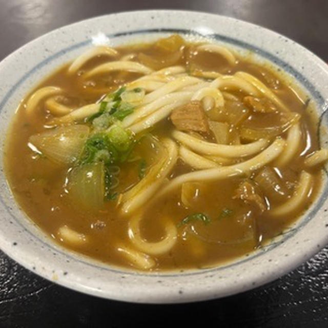 実家のオカンの運転手中にカレーうどん