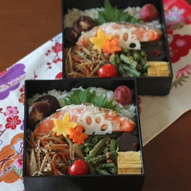 月曜鮭弁 ✿ 万能カレー(๑¯﹃¯๑)♪