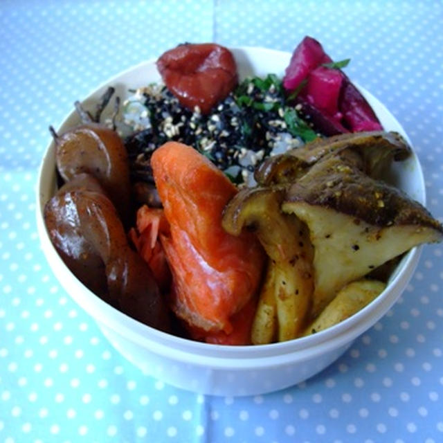 鮭弁当。