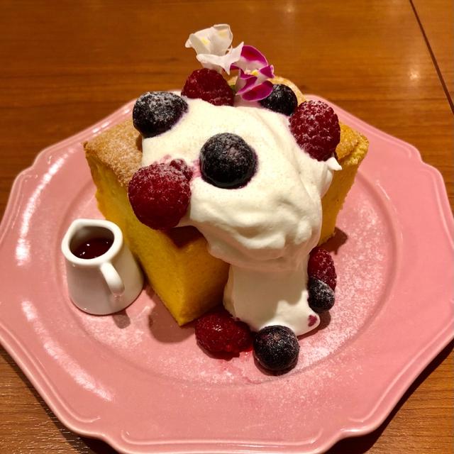 なんばパークスに台湾カステラのカフェOPEN 台湾カステラ専門店米米　台湾カステラのデコケーキ