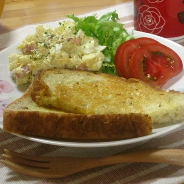 トーストモーニングとしらす混ぜおにぎり☆