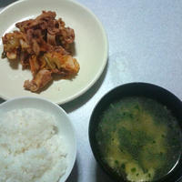 混ぜ込みワカメの中華スープ