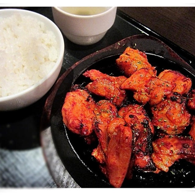 石ちゃん「まいうー」ぶるだっく食堂(金曜定食500円）でお腹いっぱい！300円弁当もすごい～