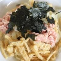カリカリ油揚げとツナ大根おろしの冷麺