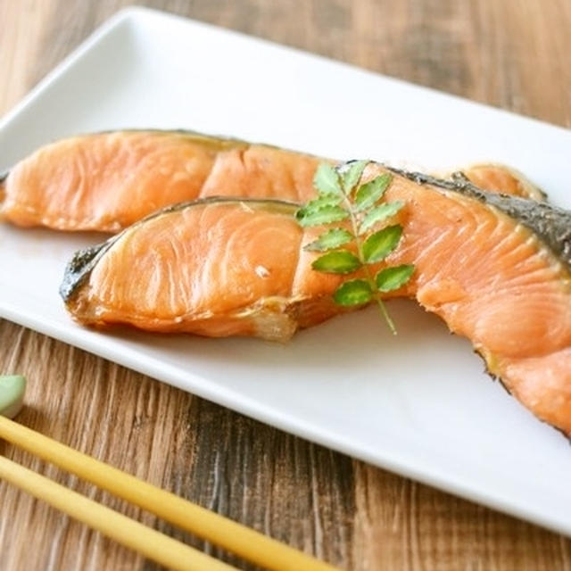 秋の味覚を味わい尽くす！ほろっとおいしい「旬の鮭」の作りおき