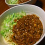 ランチにぴったり。ジャージャーうどん。