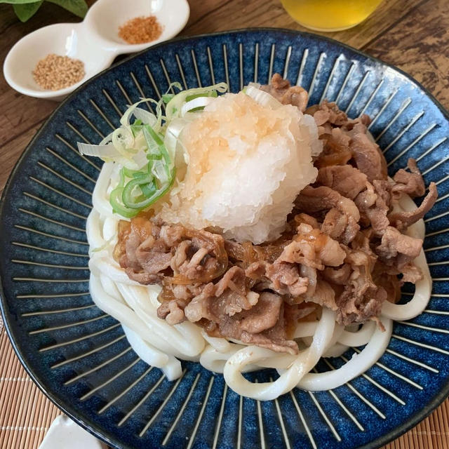 暑い夏のうどんはこれ♡肉ぶっかけおろしうどん【#簡単 #節約 #豚肉 #ヘルシー】