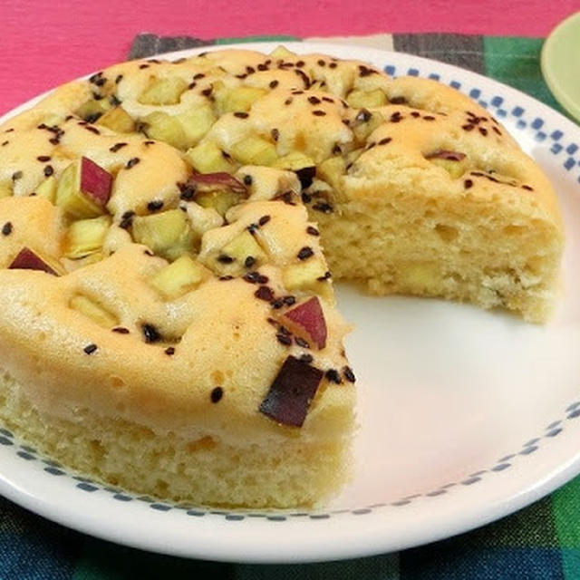 ホットケーキミックス生地でもっちり！さつまいも蒸しパンのおやつ